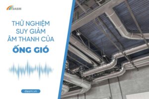 Thử nghiệm suy giảm âm thanh của ống gió nhằm đánh giá hiệu quả tiêu âm của ống gió, phân tích nguyên nhân gây ồn và tìm giải pháp tối ưu giúp giảm tiếng ồn trong hệ thống HVAC. Hệ thống ống gió trong các công trình công nghiệp, thương mại và dân dụng đóng vai trò quan trọng trong việc lưu thông không khí sạch, không khí tươi mới trong lành cho không gian. Tuy nhiên, nếu hệ thống đường ống không được xử lý tiêu âm cách âm phù hợp, nó có thể gây tiếng ồn khó chịu ảnh hưởng lớn đến môi trường làm việc và sinh hoạt. Vì vậy, thử nghiệm suy giảm âm thanh của ống gió là bước quan trọng để đánh giá hiệu quả cách âm và tìm ra giải pháp tối ưu. Tiếng ồn trong hệ thống ống gió đến từ đâu? Theo các chuyên gia âm học và xây dựng, tiếng ồn trong hệ thống ống gió có thể xuất phát từ nhiều nguyên nhân khác nhau, bao gồm: Tiếng ồn khí động học: Do tốc độ luồng khí di chuyển qua ống gió, đặc biệt tại các đoạn gáp, cua, co, chia nhánh. Tiếng ồn từ quạt gió: Quạt cấp gió và quạt hút có thể tạo ra rung động, lan truyền âm thanh dọc theo hệ thống khi hệ thống hoạt động. Tiếng ồn kết cấu: Rung động từ vật liệu ống gió, đặc biệt nếu trong quá trình thi công không có biện pháp giảm chấn hoặc cố định chắc chắn. Thử nghiệm suy giảm âm thanh của ống gió – Quy trình thực hiện chuẩn Bước 1: Chuẩn bị thiết bị và môi trường thử nghiệm Ống gió mẫu: Có thể là ống gió tròn hoặc vuông với các loại vật liệu khác nhau. Thiết bị đo âm thanh: Máy đo mức áp suất âm (dB), micro đo lường, cảm biến rung động. Môi trường thử nghiệm: Phòng thí nghiệm âm học hoặc không gian kiểm tra thực tế. Bước 2: Đo mức độ suy giảm âm thanh của ống gió 🔹 Đo tiếng ồn đầu vào (âm thanh trước khi vào ống gió) 🔹 Đo tiếng ồn đầu ra (âm thanh sau khi đi qua ống gió) 🔹 So sánh chênh lệch mức âm thanh để đánh giá hiệu suất suy giảm âm Trong thử nghiệm này, các yếu tố như độ dày vật liệu, lớp tiêu âm bên trong, chiều dài và kết cấu ống gió đều ảnh hưởng đến khả năng suy giảm âm thanh của ống gió. Giải pháp giảm ồn cho hệ thống ống gió Dựa trên kết quả thử nghiệm, tuỳ từng trường hợp cụ thể, có thể áp dụng các giải pháp sau để giảm tiếng ồn: 🔸 Sử dụng thêm lớp vật liệu tiêu âm bên trong ống gió hoặc bọc bên ngoài ống gió: bông thuỷ tinh, bông khoáng, bông gốm, mút xốp PE foam hoặc cao su lưu hóa có thể giúp hấp thụ âm thanh, cách âm giảm tiếng ồn hiệu quả. 🔸 Lắp đặt ống tiêu âm: Các đoạn ống gió tiêu âm chuyên dụng được thiết kế để giảm tiếng ồn lan truyền. 🔸 Thiết kế hệ thống hợp lý: Hạn chế góc cua gấp, giảm tốc độ dòng khí, sử dụng giảm chấn và cố định chắc chắn để tránh rung động. 🔸 Sử dụng quạt gió có độ ồn thấp: Lựa chọn quạt gió hiện đại có thiết kế tối ưu giúp giảm thiểu tiếng ồn phát sinh. Thử nghiệm suy giảm âm thanh của ống gió ở đâu chính xác? Nếu công trình của bạn đang gặp phải vấn đề tiếng ồn khó chịu từ hệ thống ống gió, bạn chưa biết nguyên nhân gây ồn cụ thể là gì hay chưa biết cách xử lý tiếng ồn ống gió sao cho chuyên nghiệp, hiệu quả nhất…. Hãy liên hệ ngay với Viện Phát triển và Ứng dụng vật liệu âm thanh DASM. Chúng tôi cung cấp dịch vụ thử nghiệm suy giảm âm thanh chuyên sâu, giúp bạn đánh giá chính xác mức độ tiếng ồn và đề xuất giải pháp tối ưu. Đáng chú ý, Phòng thí nghiệm âm học của Viện DASM là đơn vị đầu tiên tại Việt Nam được Văn phòng Công nhận Chất lượng Việt Nam (BoA) chứng nhận đạt chuẩn VILAS trong lĩnh vực đo lường và kiểm định âm học. Điều này khẳng định năng lực thử nghiệm chuyên sâu, đáp ứng các tiêu chuẩn quốc tế về đánh giá suy giảm âm thanh của vật liệu và hệ thống ống gió. Dịch vụ thử nghiệm suy giảm âm thanh của Viện DASM có gì đặc biệt? 🔹 Thiết bị thử nghiệm hiện đại: Hệ thống đo lường chính xác cao, bao gồm phòng thử nghiệm tiêu chuẩn đạt chuẩn đạt chuẩn VILAS, thiết bị đo dải tần số rộng, cảm biến đo rung động và áp suất âm chuyên dụng. 🔹 Đo lường mức suy giảm âm thanh của ống gió theo tiêu chuẩn quốc tế: Tuân thủ các tiêu chuẩn đo lường âm học như ISO 7235, ASTM E477, giúp đánh giá chính xác mức độ suy giảm âm thanh của ống gió. 🔹 Kiểm định đa dạng các loại ống gió: Ống gió kim loại, ống gió tiêu âm, ống gió composite, vật liệu cách âm tiêu âm cho hệ thống HVAC. 🔹 Đội ngũ chuyên gia giàu kinh nghiệm: Các chuyên gia âm học hàng đầu, được đào tạo bài bản và có kiến thức chuyên môn cao, hỗ trợ tư vấn giải pháp tối ưu dựa trên kết quả thử nghiệm thực tế. 🔹 Cung cấp báo cáo thử nghiệm phục vụ kiểm định chất lượng và cải tiến sản phẩm: DASM có đủ năng lực cung cấp Báo cáo thử nghiệm phục vụ kiểm định chất lượng, giúp doanh nghiệp tối ưu hóa hệ thống ống gió và đáp ứng các tiêu chuẩn về kiểm soát tiếng ồn. Với sự tiên phong trong nghiên cứu và kiểm định âm học, Viện DASM cam kết mang đến kết quả thử nghiệm chính xác, đáng tin cậy, giúp các doanh nghiệp tối ưu hóa hệ thống ống gió, đảm bảo chất lượng âm thanh và nâng cao trải nghiệm người dùng. Thử nghiệm suy giảm âm thanh của ống gió là bước quan trọng để đánh giá mức độ ảnh hưởng của tiếng ồn và đưa ra giải pháp hiệu quả. Việc lựa chọn vật liệu tiêu âm cách âm phù hợp, thiết kế hợp lý và sử dụng các phương pháp giảm ồn sẽ giúp cải thiện chất lượng không gian sống và làm việc, tối ưu hiệu suất hệ thống HVAC. Bạn cần kiểm định khả năng suy giảm âm thanh của ống gió? Liên hệ ngay với Viện DASM để được tư vấn và thực hiện thử nghiệm theo tiêu chuẩn VILAS. Thử Nghiệm Suy Giảm Âm Thanh Của Ống Gió