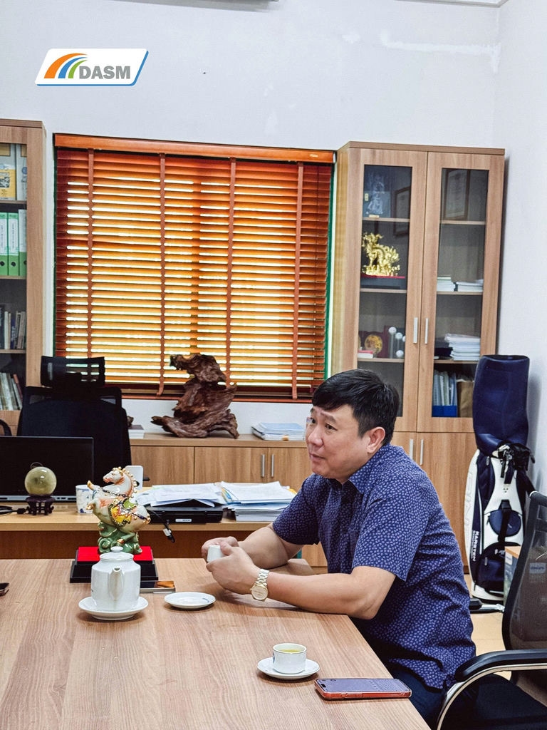 Cán bộ Viện VIBM trao đổi về chương trình hội thảo sắp tới cùng các chuyên gia DASM